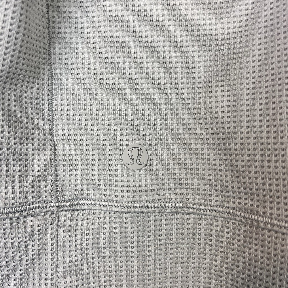 Lululemon Men's Shift Stitch Waffle Knit Crew Shirt Gull Gray Longsleeve Size S - Picture 5 of 8